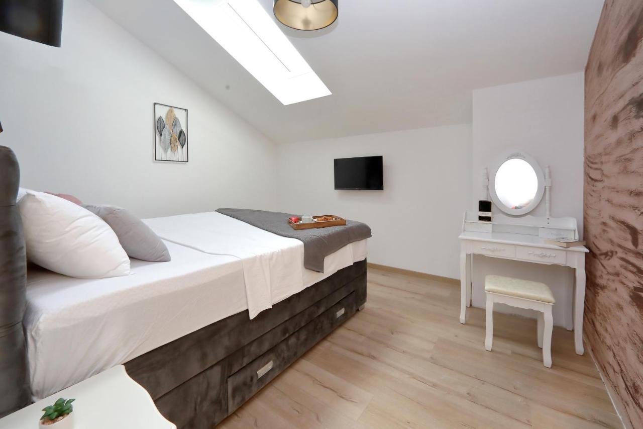 Luxury Apartments Monika Near The Sea With Private Parking Bibinje Exteriör bild