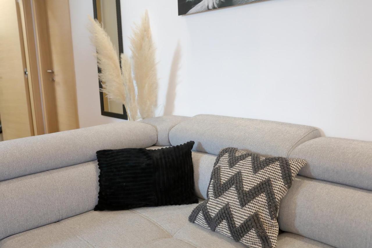 Luxury Apartments Monika Near The Sea With Private Parking Bibinje Exteriör bild