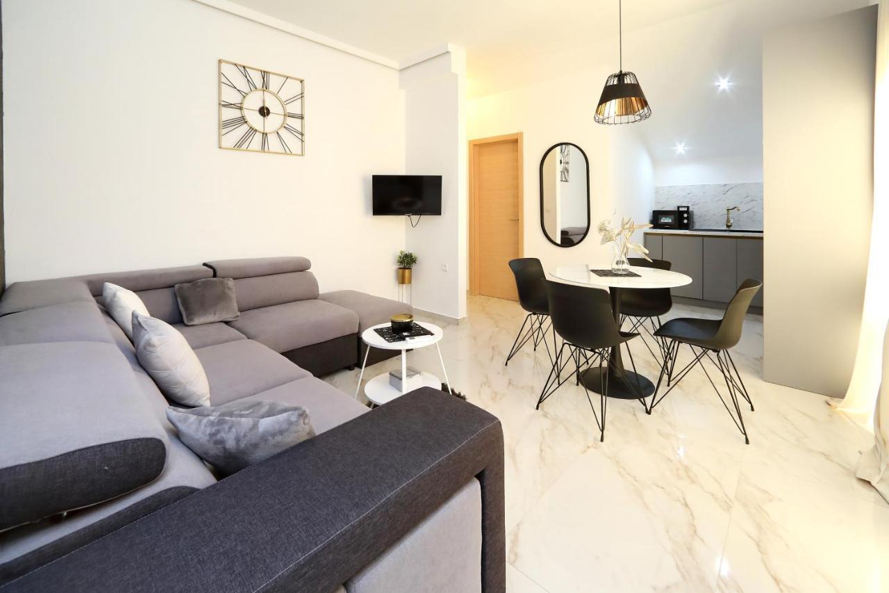 Luxury Apartments Monika Near The Sea With Private Parking Bibinje Exteriör bild